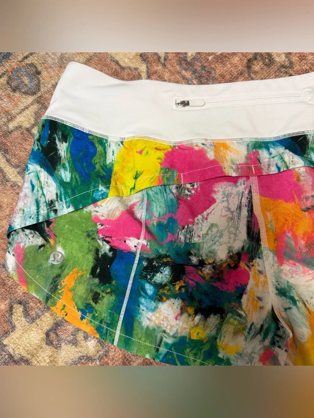 Lululemon Speed Up Low-Rise Lined Short 2.5 No Limits White Multi White Sz 8